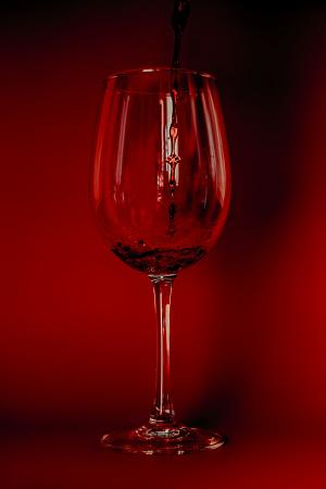 Rosso nel calice su fondo rosso